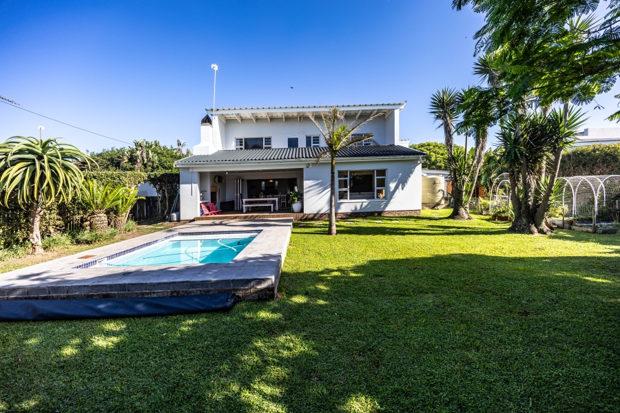 To Let 4 Bedroom Property for Rent in Kidds Beach Eastern Cape